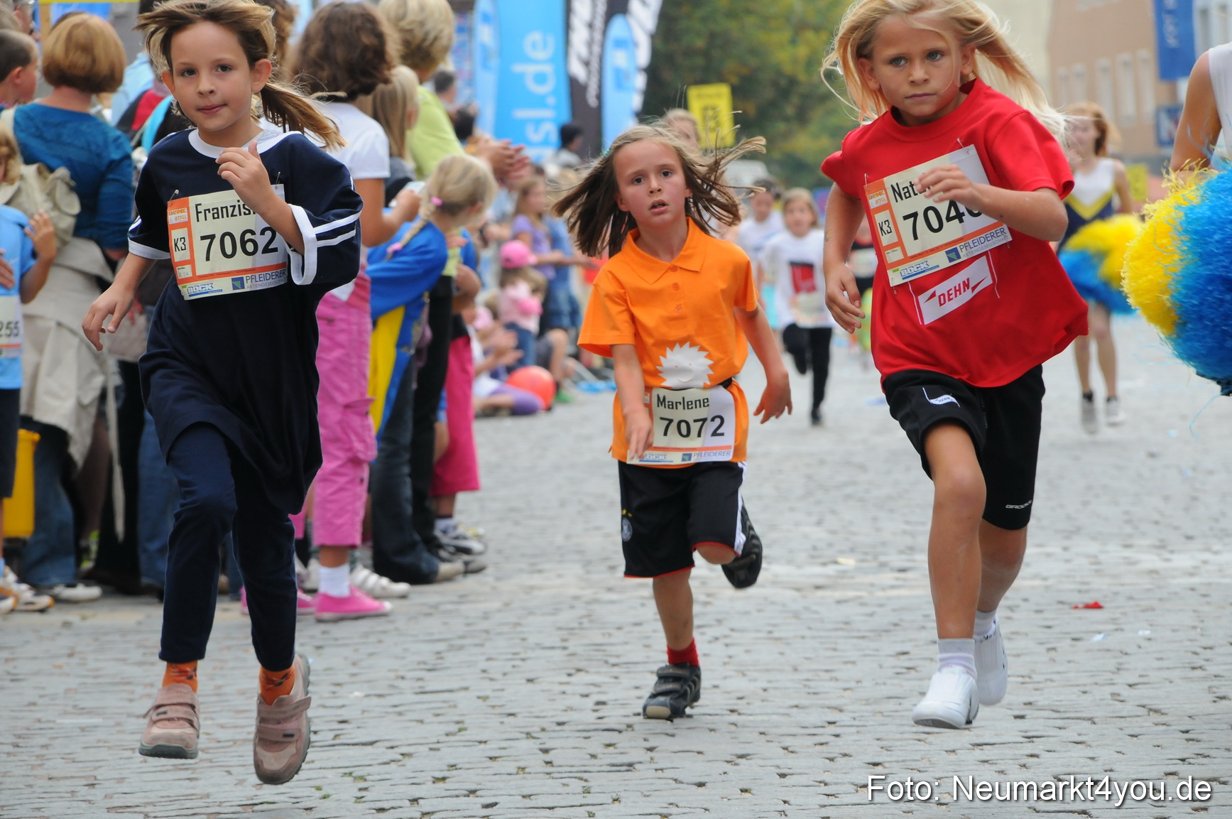 0047 Stadtlauf Neumarkt Bambinilaeufe 200909